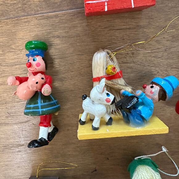 Vintage nursery rhyme storybook Wood Ornaments Handmade Christmas set of 10 - Picture 9 of 13